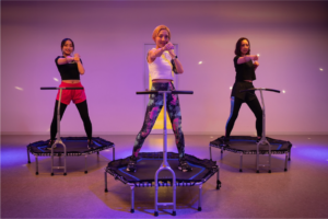 人気インストラクターによるスタジオレッスン